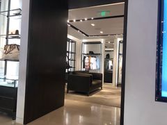 -BURBERRY(上海港汇恒隆广场店)
