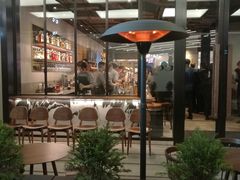 大堂-星巴克(港汇1号办公楼店)