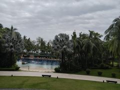 -三亚湾海居铂尔曼度假酒店