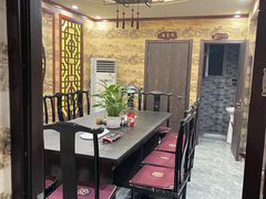 包房-高家烧鸽子烧烤店63年