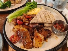 -BOURBON 玻本美式餐厅酒吧(虹桥新天地店)