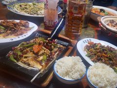 -老码头黑皮肘子锅包肉(赣水路店)