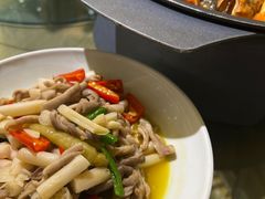 -新天明砂锅鱼头煲