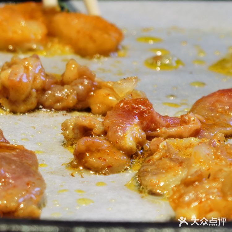 里面抽烟的也挺多所以打算换一家