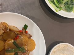 -鱼鲜饭香·招牌汽锅剁椒鱼头王