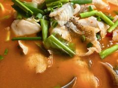 酸木瓜煮鱼-云之南(八里庄店)