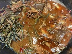 -挂旗柴锅鸡(蚌山区嘉年华店)