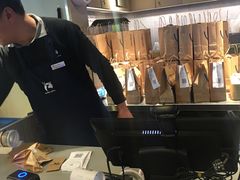 -瑞幸咖啡(东直门枢纽店)