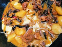 -袁小二大东北铁锅炖(吉祥村总部)