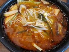 麻辣砂锅米线-半亩园(奥特莱斯店)