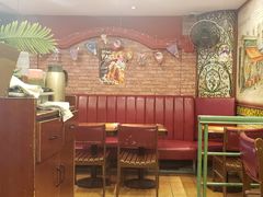 -玛格萝妮比萨屋(陆家浜路店)
