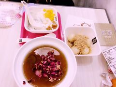 -满记甜品(优客百盛店)