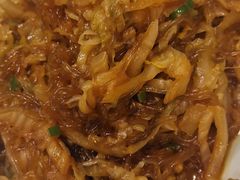 酸菜肉丝炒圆粉-春饼家常菜(百子湾店)