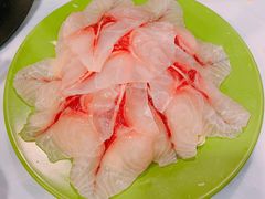 -鲜入围煮花胶鸡海鲜火锅