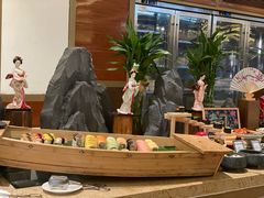 -大中华希尔顿酒店-念自助餐·嗨啤·小龙虾