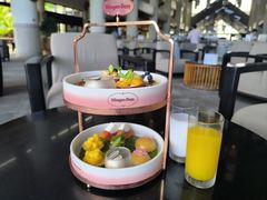 -亚龙湾喜来登·美景台大堂吧
