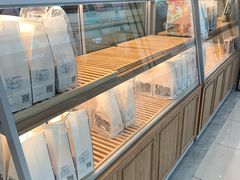 面包甜点陈列柜-爸爸糖吐司面包(宁波世纪东方店)