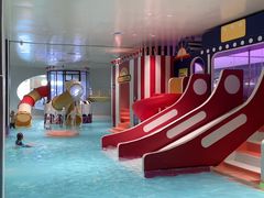 -涨巢·潮玩水疗局