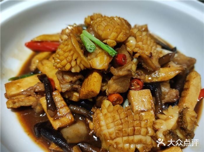 氛围感满满的湘菜馆，味道超薄[胜利][胜利][胜利]