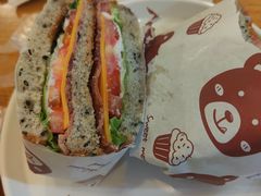 -In Cafe隐食研室