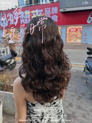 -苏豪美发S A L O N烫发染发