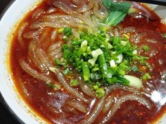 -嘎嘎鸭下巴·爆辣干锅(女人街店)