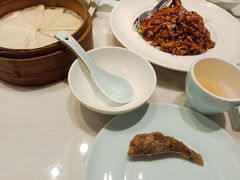 -满江红四季餐厅 · 国家五钻级酒家(新纪元大酒店店)