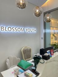 -柒朵科技美肤中心