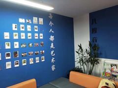 -八度音乐吉他教室(汉广店)