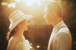 -雪中彩影婚纱摄影·微光艺术中心