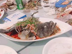 -三亚火车头万人海鲜广场