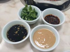 -多多大红焖羊肉馆