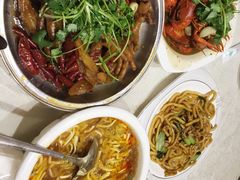 -鲁小三·大骨自助(金山总店)
