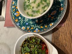 -尚尚仙·酸汤猪手·猪肚鸡火锅(华联万柳购物中心店)