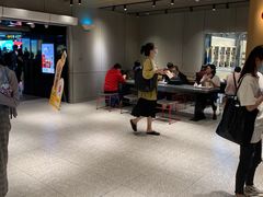 -麦当劳(中山公园龙之梦店)