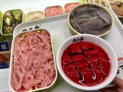 -两三事小郡肝串串香火锅(桂庙店)