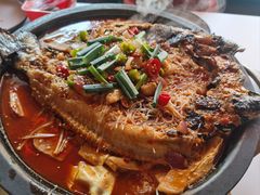 -鸣记脆皮烤鱼·海鲜烤鱼(三八广场店)