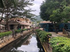 -亚龙湾亚泰商业街