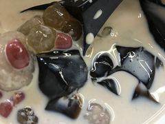 -鲍师傅糕点(江苏路店)