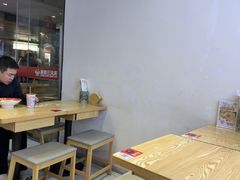 -魔都三兄弟酸辣粉·蘸卤炸串(虹桥万科店)