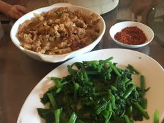 -湖泉水云间餐厅·弥勒地道菜(B座店)