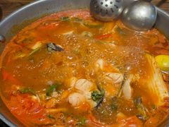 -野山舂·贵州现舂酸汤火锅(鸿通城店)