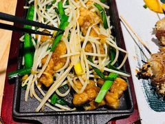 炒鸡肉韭菜豆芽-鸟内会居酒屋(得意潮馆店)