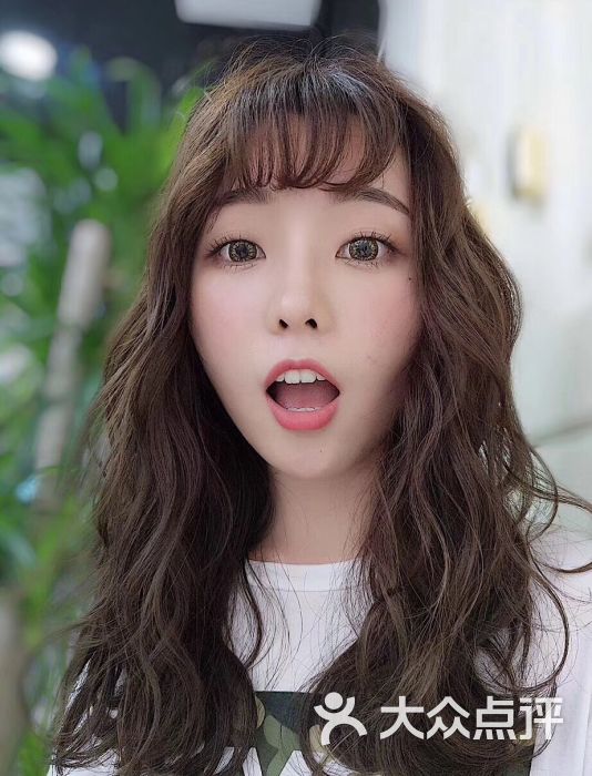 茉诗护肤造型图片 - 第1张