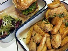 美式风味炸鸡翅配薯条-MIKAKU(万达广场上海宝山店)