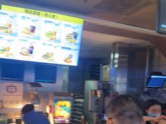 -麦当劳(西客站店)