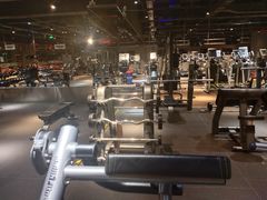 -W FITNESS 威尔仕健身·游泳(老西门新苑店)