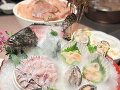 -左庭右院鲜牛肉火锅黑金店(陆家嘴中心店)