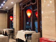 大堂-老浒记民俗酒楼(王府井店)