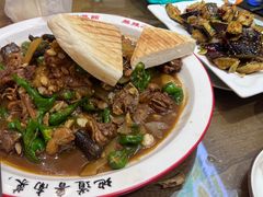 -鲁南仔·滕州炒鸡(经三路店)